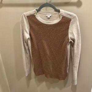 Brown sweater